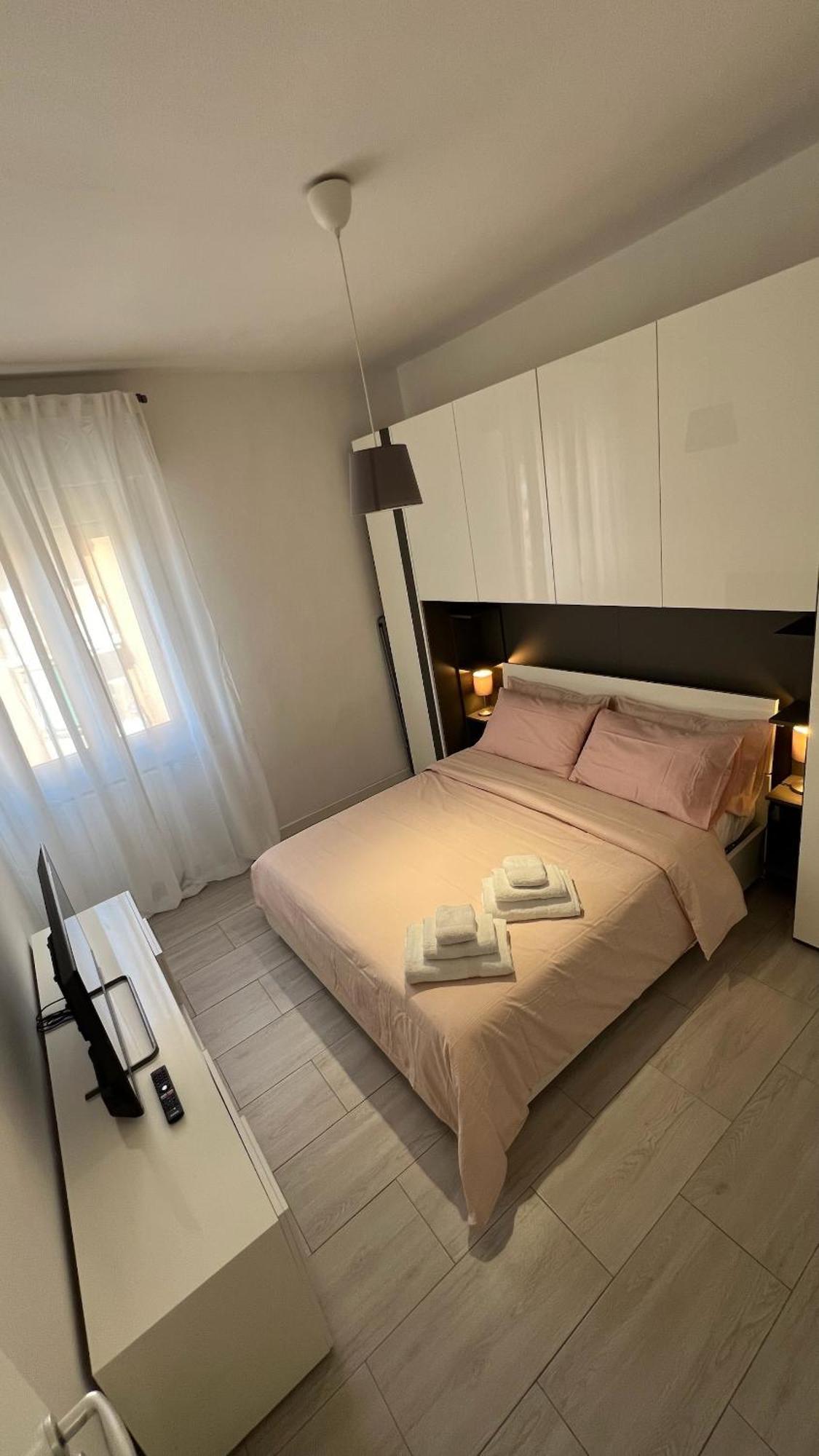 Rafael Milano - 10 Min From Linate Airport, Centrale Fs, Ospedale San Raffaele Apartman Kültér fotó