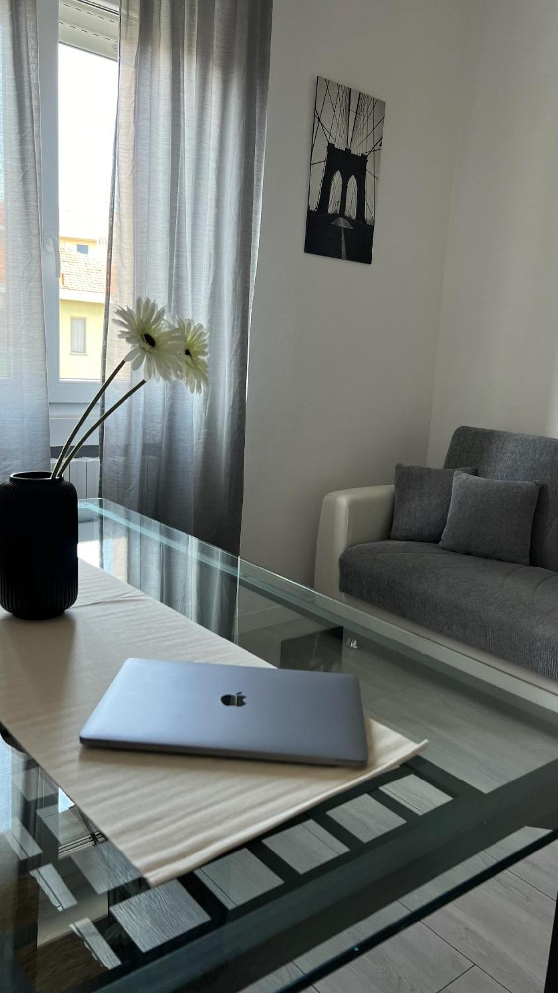 Rafael Milano - 10 Min From Linate Airport, Centrale Fs, Ospedale San Raffaele Apartman Kültér fotó