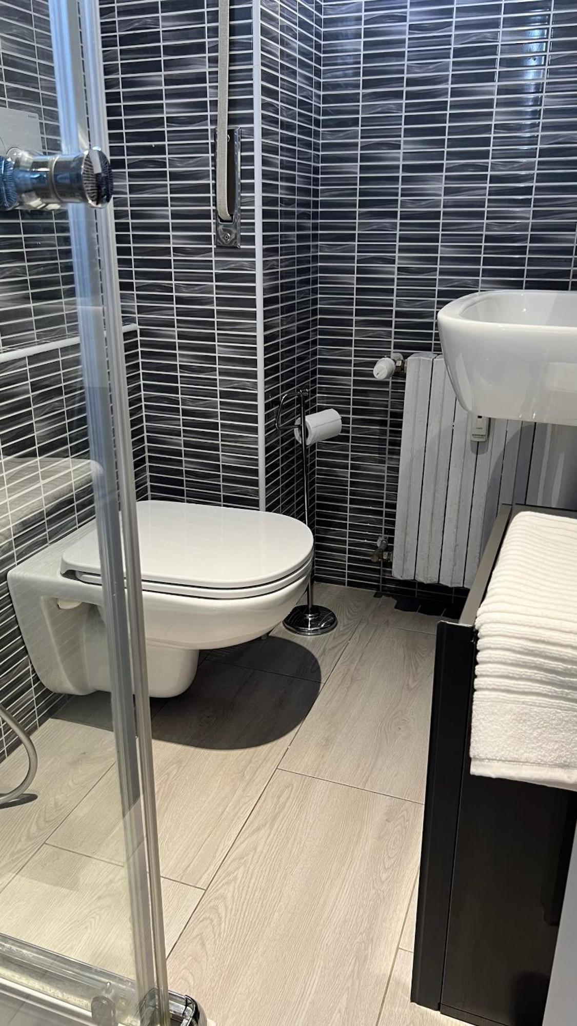 Rafael Milano - 10 Min From Linate Airport, Centrale Fs, Ospedale San Raffaele Apartman Kültér fotó